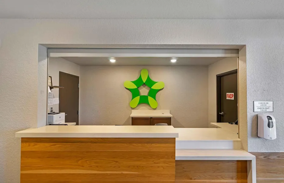 Extended Stay America Select Suites Tampa Brandon East hotel detail image 2