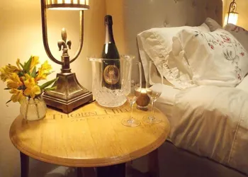 Thorn Hill Vineyard Villas hotel thumbnail 3