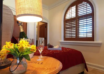 Thorn Hill Vineyard Villas hotel thumbnail 4