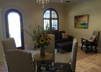 Thorn Hill Vineyard Villas hotel thumbnail 6