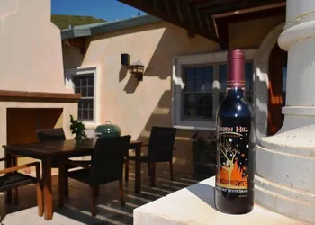 Thorn Hill Vineyard Villas hotel thumbnail 8