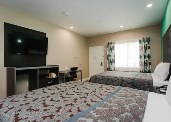 Palace Inn and Suites - Willowbrook Mall hotel thumbnail 4