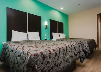 Palace Inn and Suites - Willowbrook Mall hotel thumbnail 8