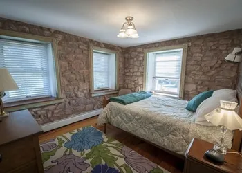 Frush Farm Bed & Breakfast hotel thumbnail 5