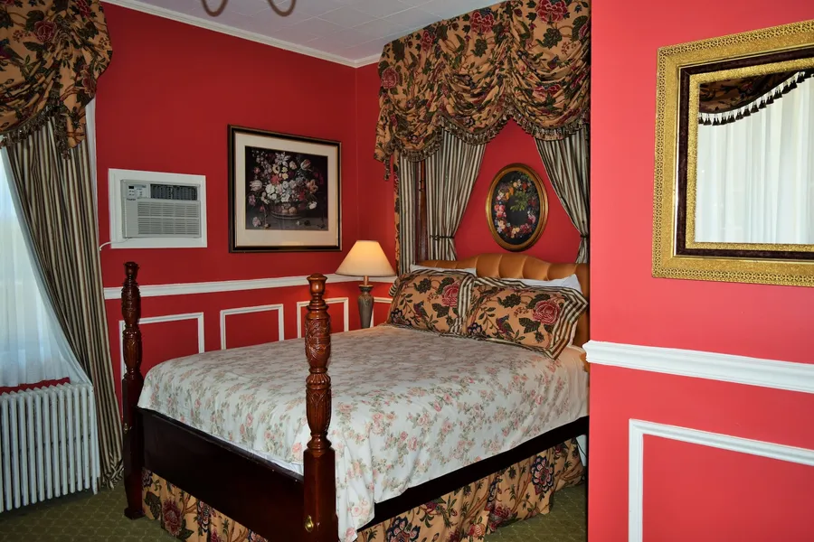 Bellevue Manor hotel detail image 6