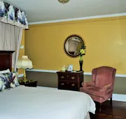 Bellevue Manor hotel detail image 7