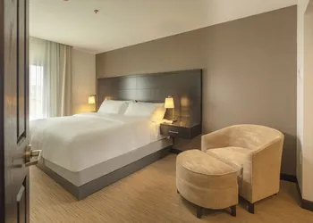 Staybridge Suites Irapuato by IHG hotel thumbnail 6
