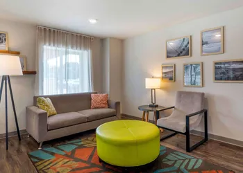 Extended Stay America Select Suites Deerfield Beach hotel thumbnail 4