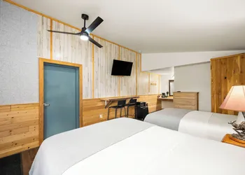 Moose Inn hotel thumbnail 5