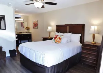 The Waldport Inn hotel thumbnail 3