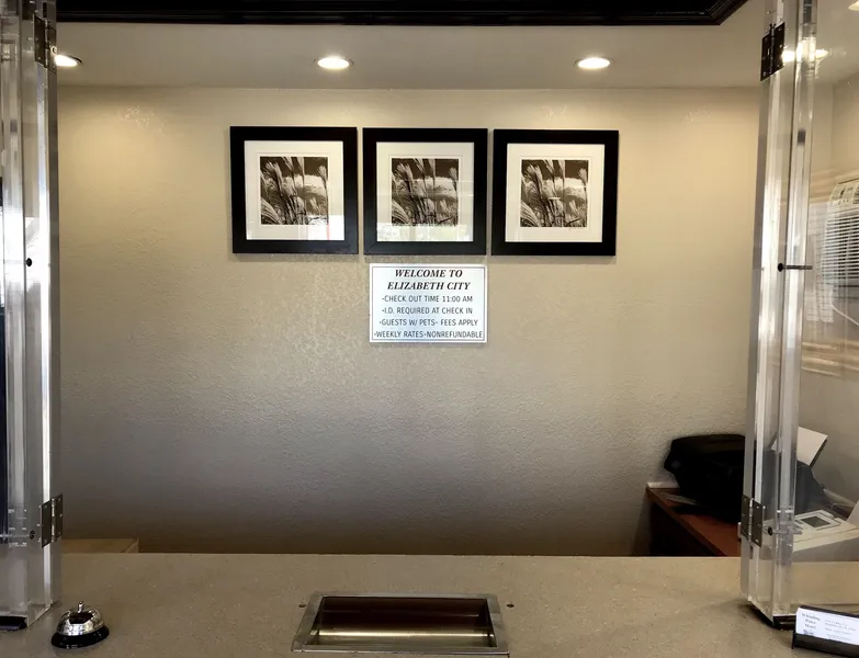 Whistling Pines - Daily & Extended Stay, Elizabeth City hotel detail image 2