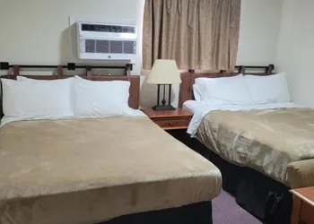 Lake Stop Resort hotel thumbnail 2