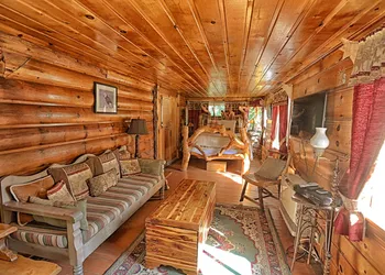 Gold Mountain Manor Bed and Breakfast hotel thumbnail 6