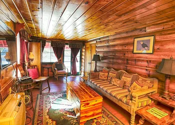 Gold Mountain Manor Bed and Breakfast hotel thumbnail 7