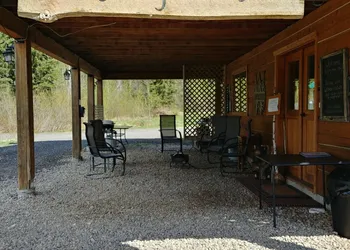 Wolfwood Guest Ranch hotel thumbnail 4