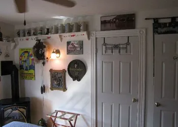 Oasis Bed and Breakfast hotel thumbnail 7