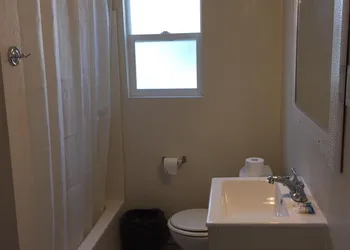 World Motel hotel thumbnail 3