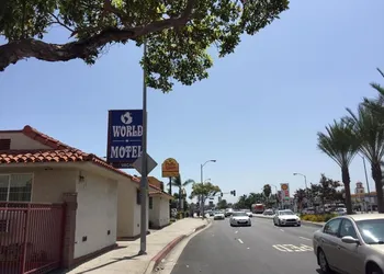 World Motel hotel thumbnail 4