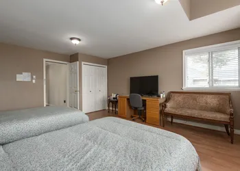 Fraser River Richmond Bed & Breakfast hotel thumbnail 6