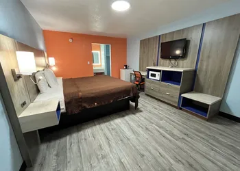 Lovington Inn hotel thumbnail 3