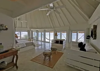 Coco Unlimited hotel thumbnail 8