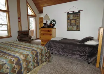 The Hideaway Lodge hotel thumbnail 2