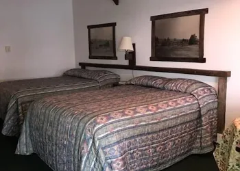 Bunkhouse Motel hotel thumbnail 7