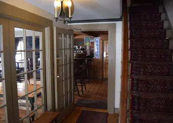 Black Lantern Inn hotel thumbnail 2