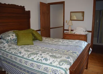 Black Lantern Inn hotel thumbnail 3