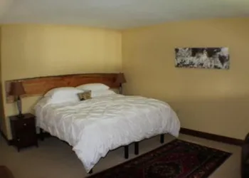Comforts of Whidbey hotel thumbnail 3