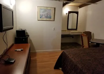 Pacific Lodge Tacoma hotel thumbnail 6