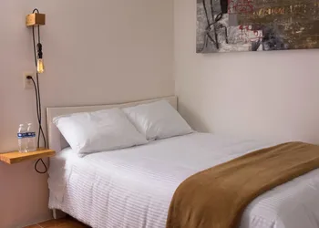 La Tozi Galería Hotel hotel thumbnail 4