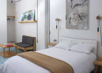 La Tozi Galería Hotel hotel thumbnail 7