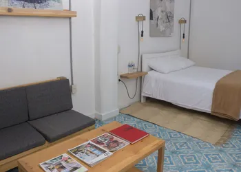La Tozi Galería Hotel hotel thumbnail 8