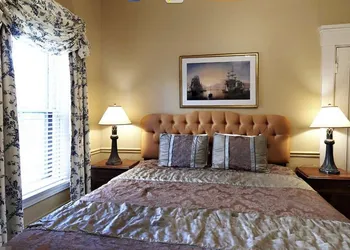 Bellevue House hotel thumbnail 5