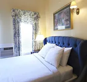 Bellevue House hotel detail image 7