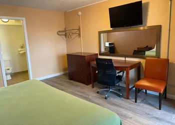 Travel Inn hotel thumbnail 7