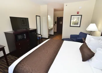 Cornerstone Inn & Suites hotel thumbnail 3