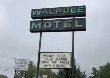 The Walpole Motel hotel thumbnail 8