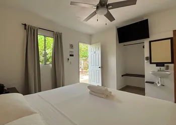 La Diosa Kali Beach Front Hotel hotel thumbnail 7