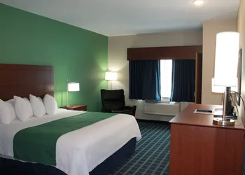 Reston Lodge & Suites hotel thumbnail 5