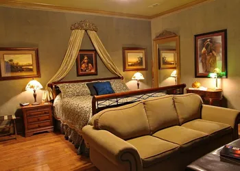 Bybee's Historic Inn hotel thumbnail 7