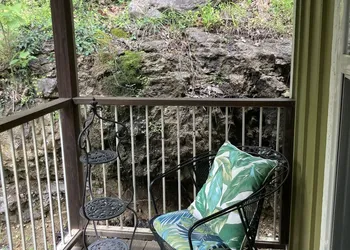 All Seasons Treehouse Village hotel thumbnail 6