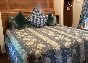 All Seasons Treehouse Village hotel thumbnail 7