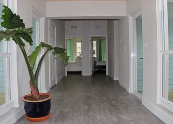 Dolphin Point Villas hotel thumbnail 6