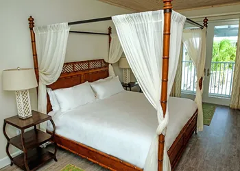 Dolphin Point Villas hotel thumbnail 7