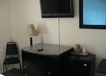 Shore Point Motel hotel thumbnail 7
