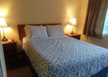 Shiny Motel hotel thumbnail 4