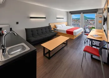 City Express by Marriott Tepic hotel thumbnail 4