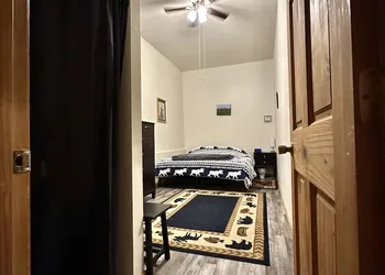 Moose Tracks B & B hotel thumbnail 6